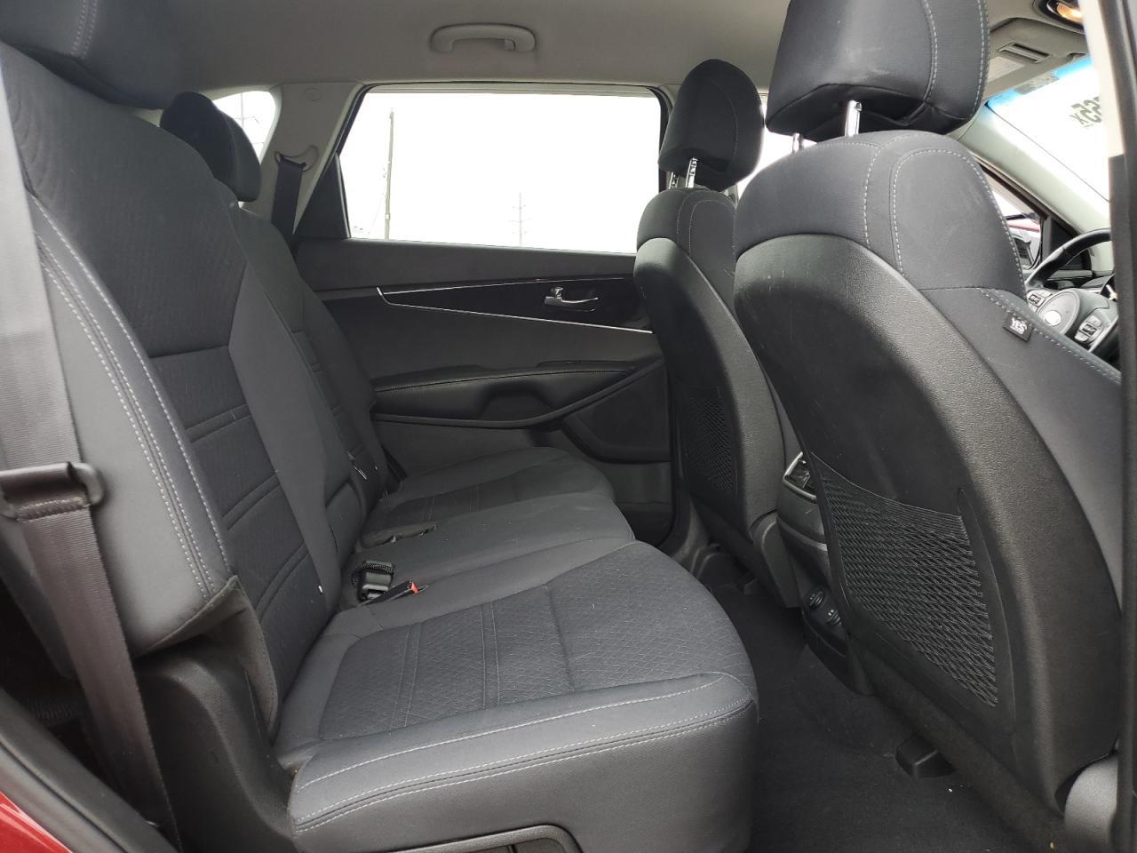 2017 KIA SORENTO