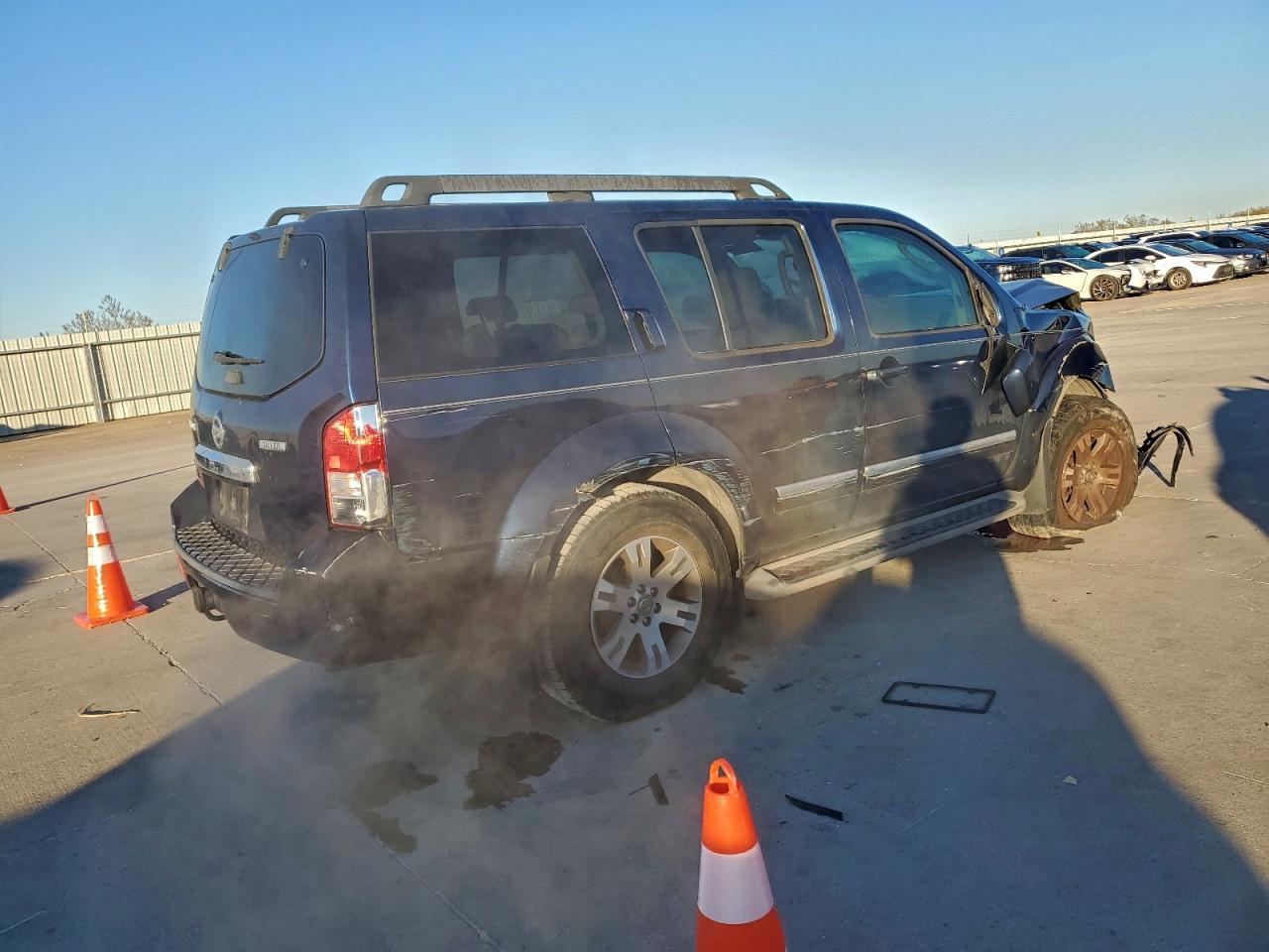 2011 NISSAN PATHFINDER