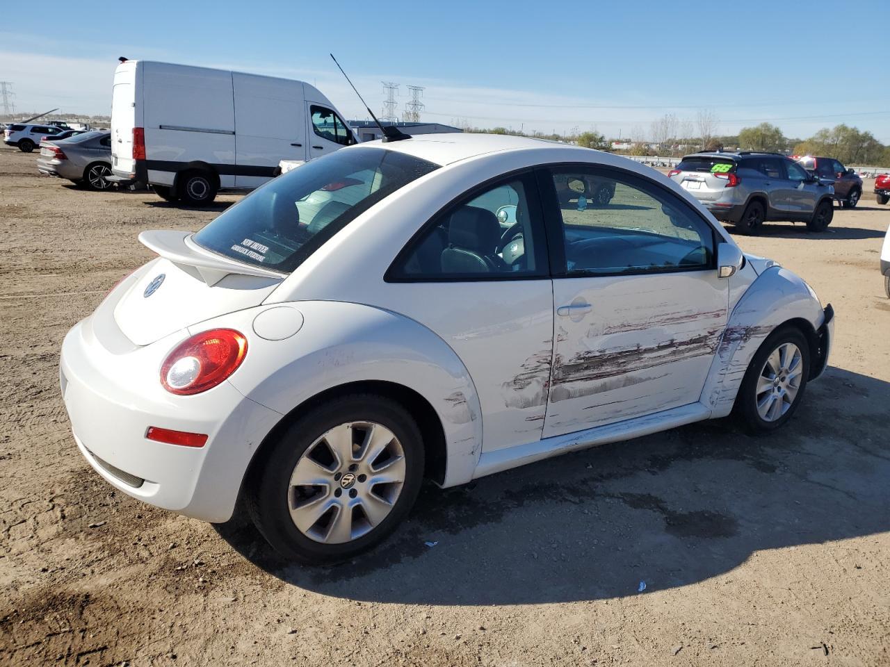 2010 VOLKSWAGEN Beetle