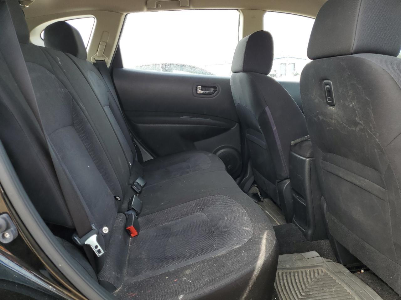 2014 NISSAN ROGUE