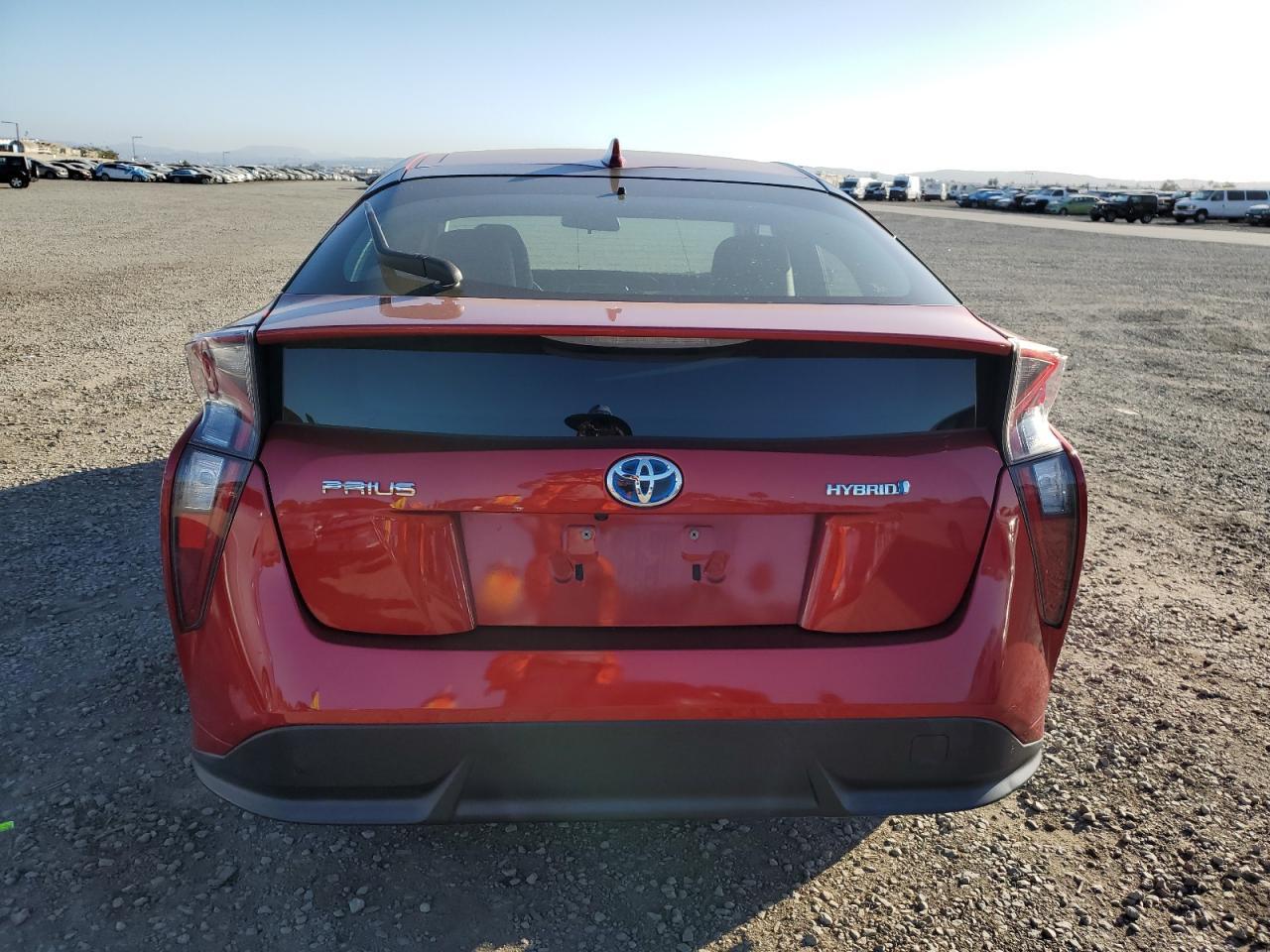 2016 TOYOTA PRIUS