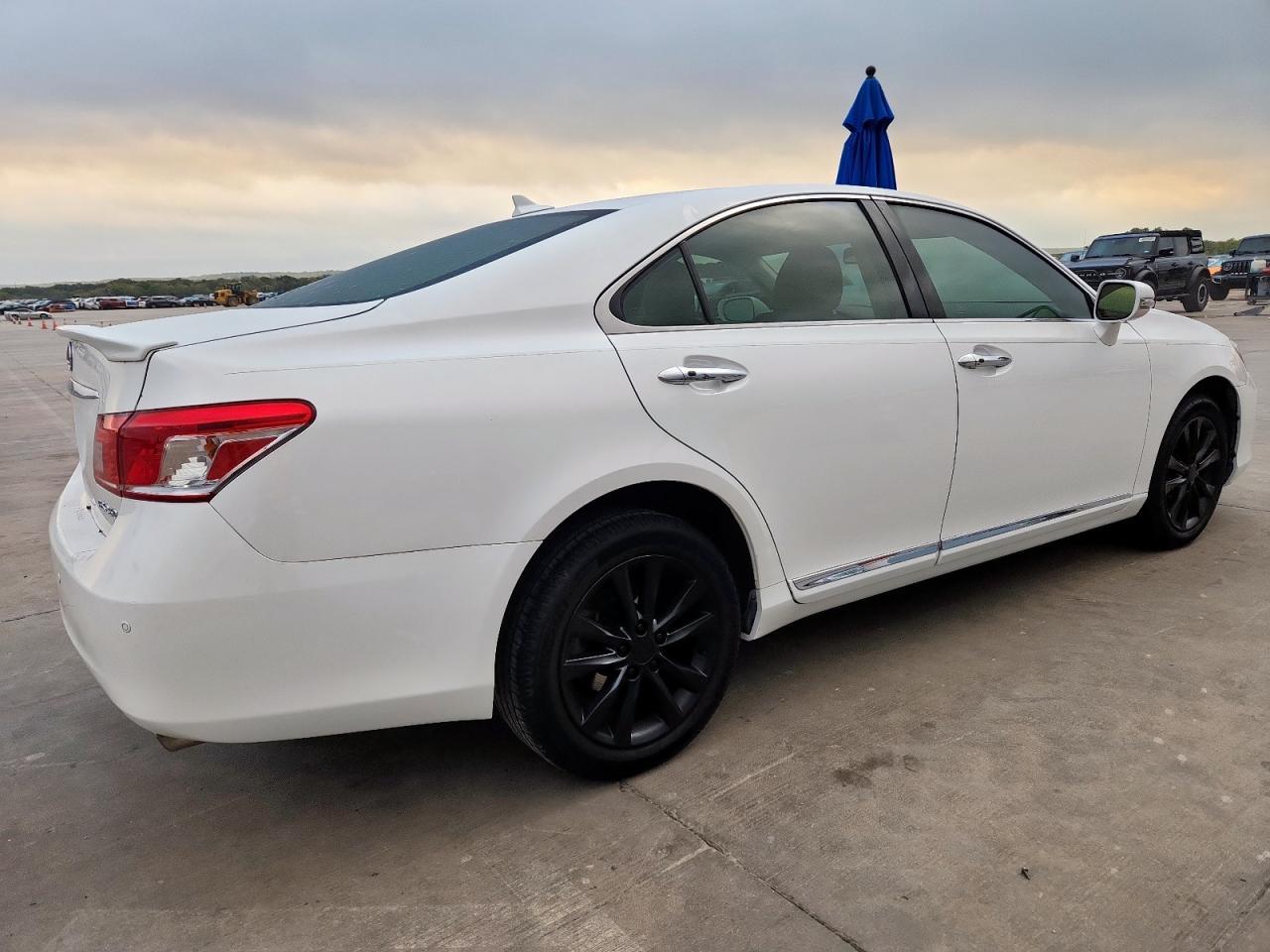 2010 LEXUS ES 350