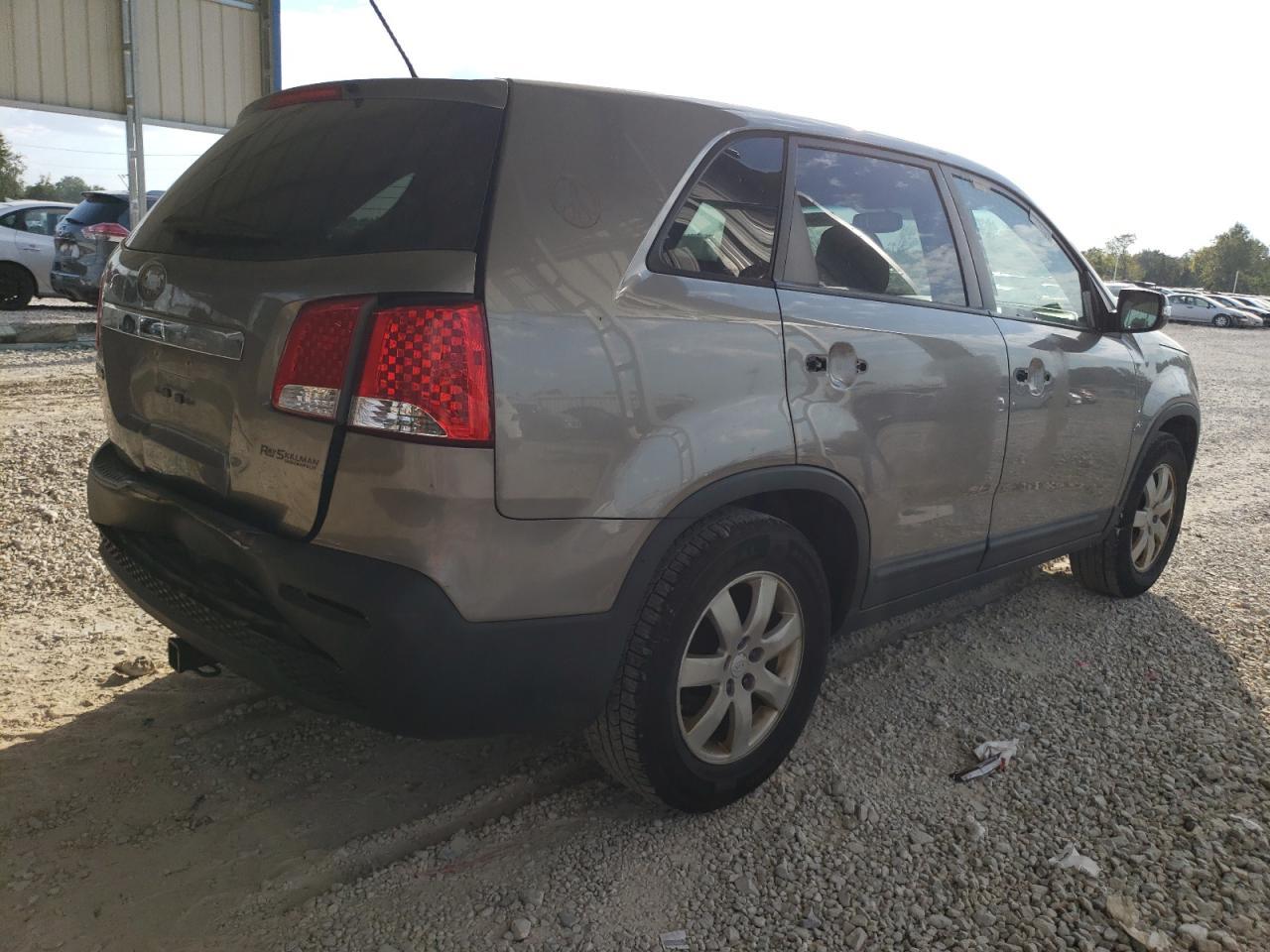 2011 KIA SORENTO