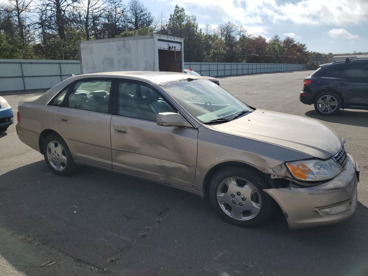 2003 TOYOTA Avalon