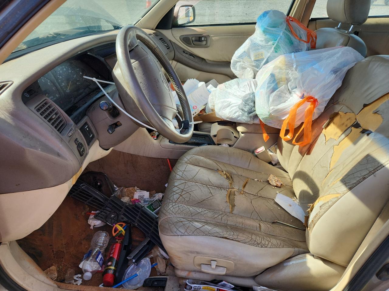 1999 TOYOTA Avalon