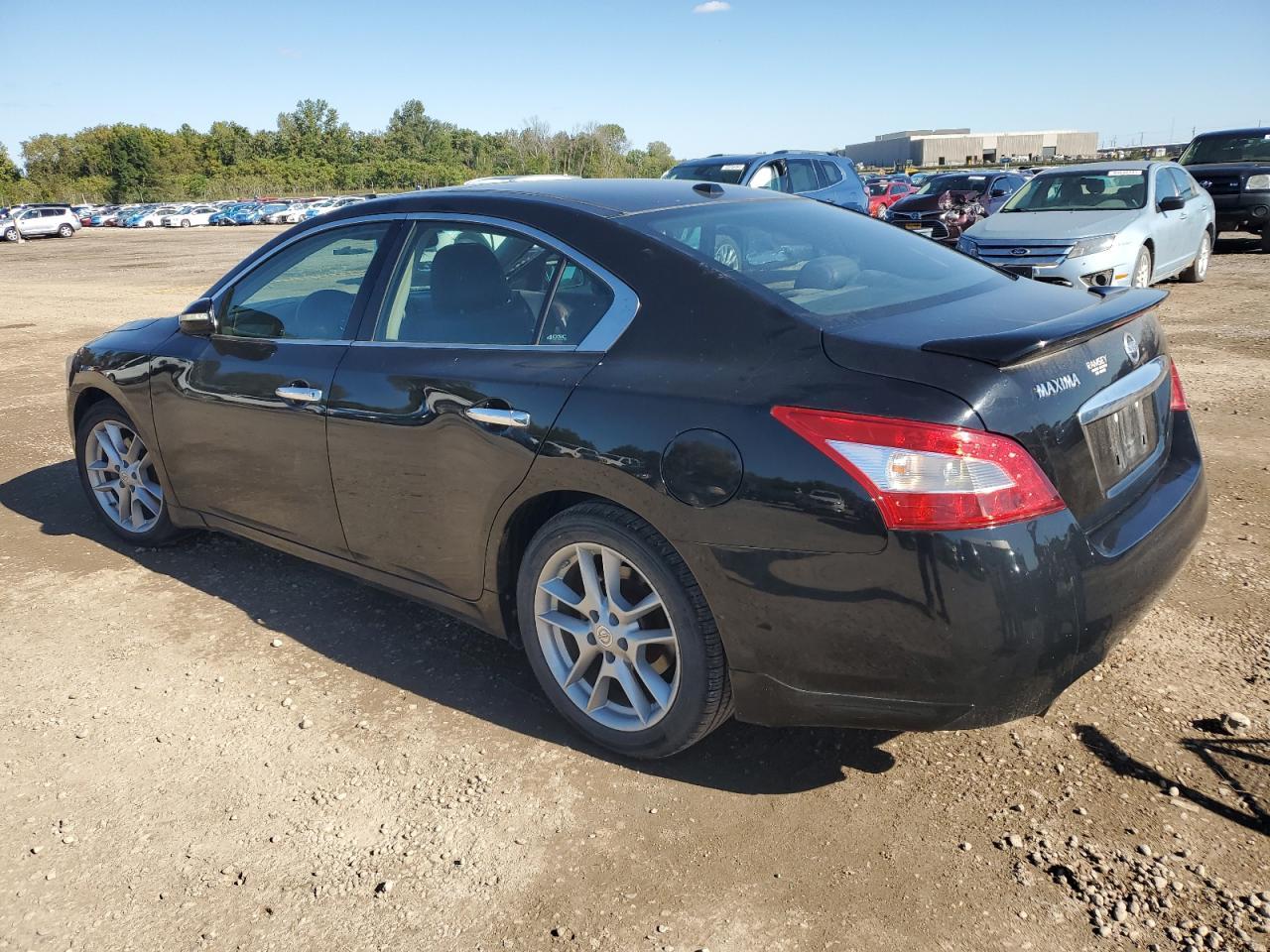 2010 NISSAN Maxima