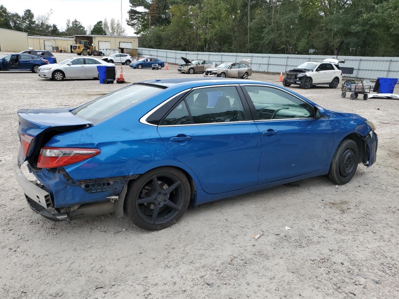 2016 TOYOTA CAMRY
