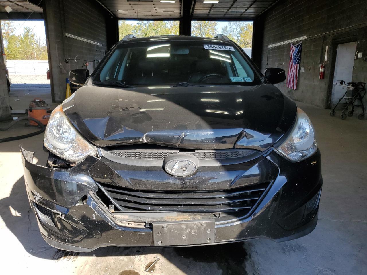 2011 HYUNDAI TUCSON