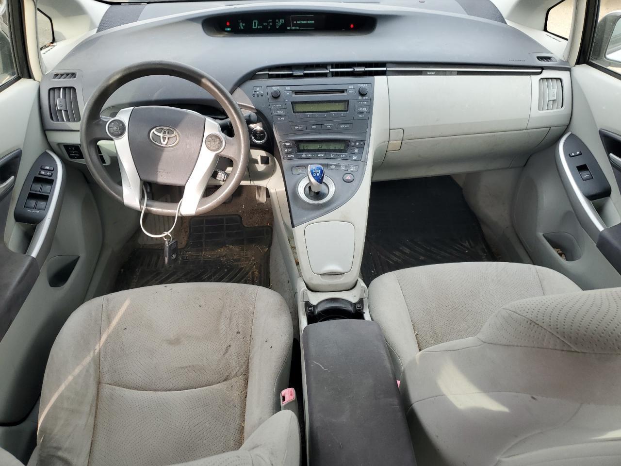2011 TOYOTA PRIUS