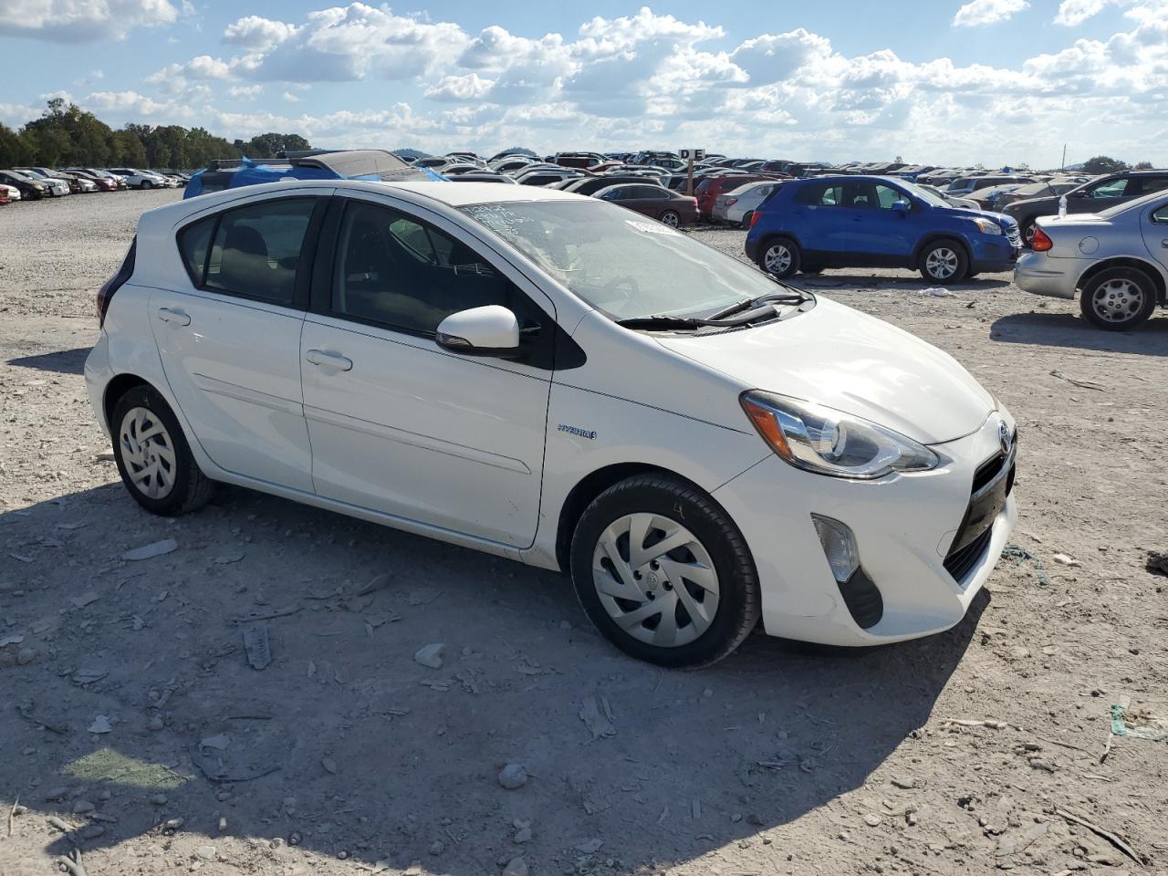 2016 TOYOTA Prius c
