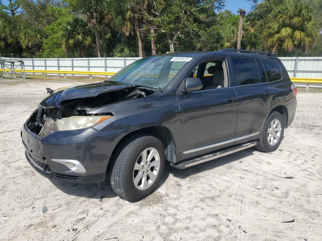 2012 TOYOTA HIGHLANDER