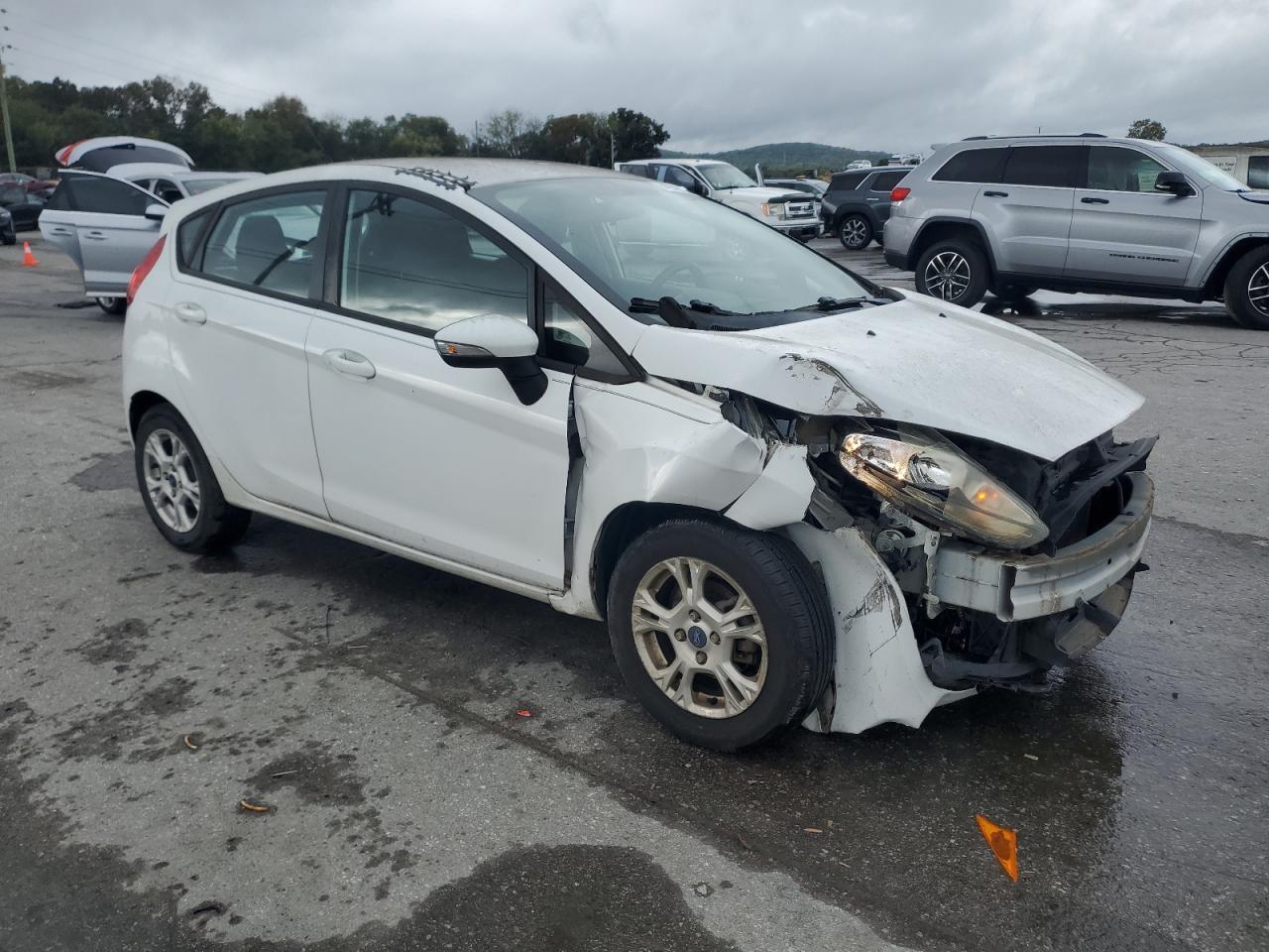 2014 FORD Fiesta