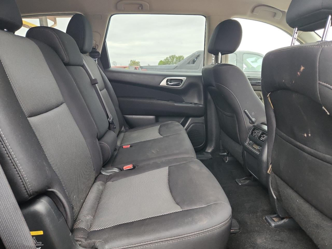 2017 NISSAN PATHFINDER