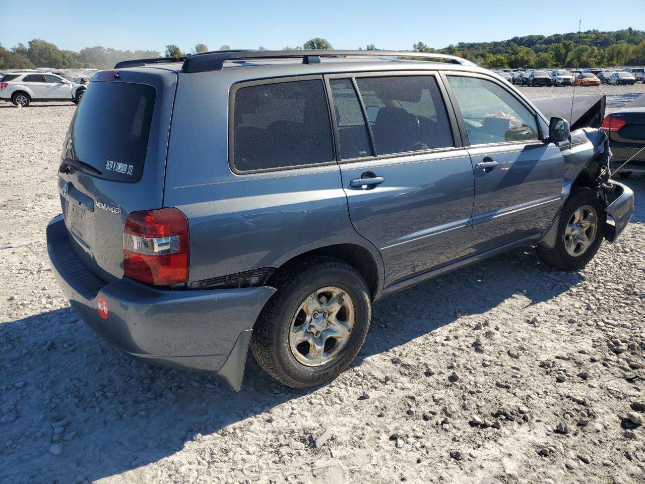 2004 TOYOTA HIGHLANDER