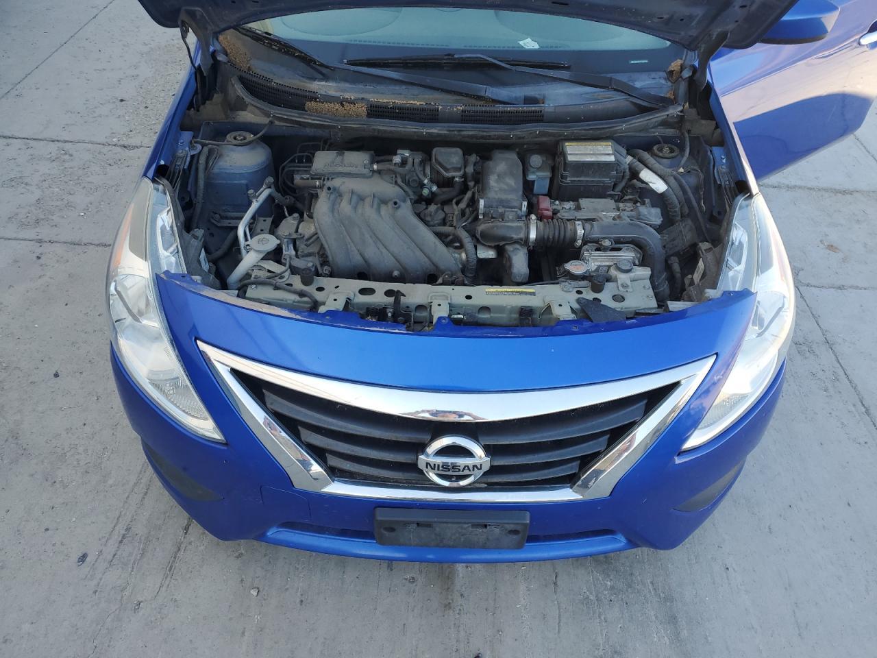 2015 NISSAN VERSA