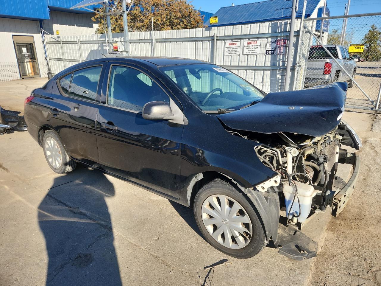 2012 NISSAN VERSA
