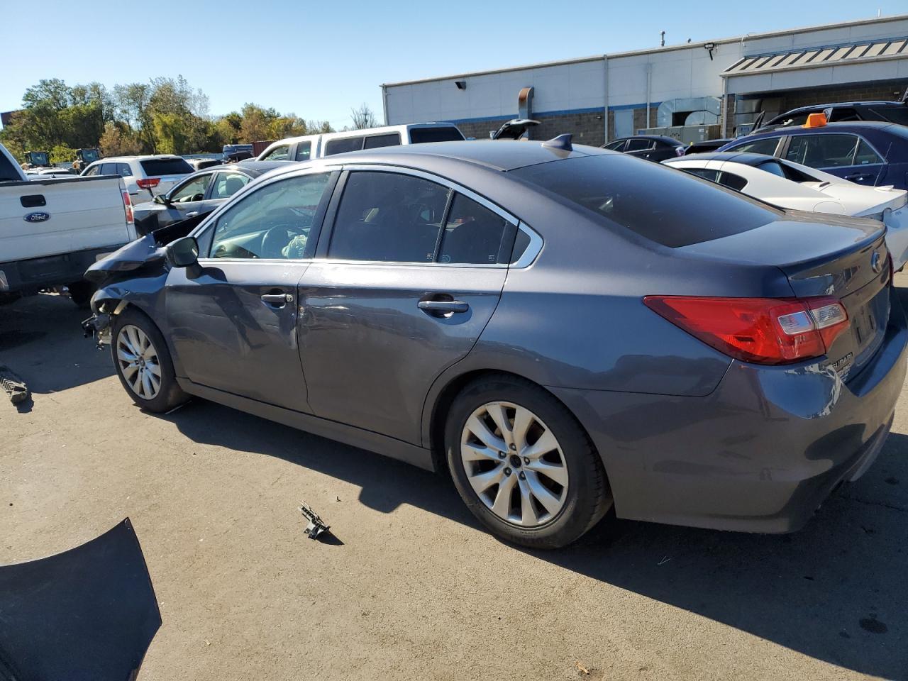2017 SUBARU Legacy