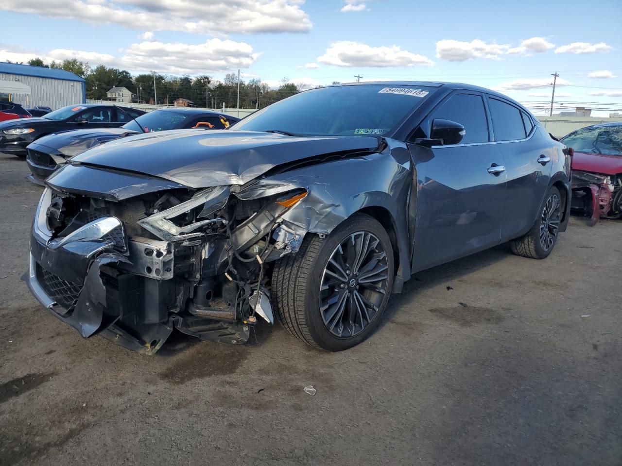 2017 NISSAN Maxima