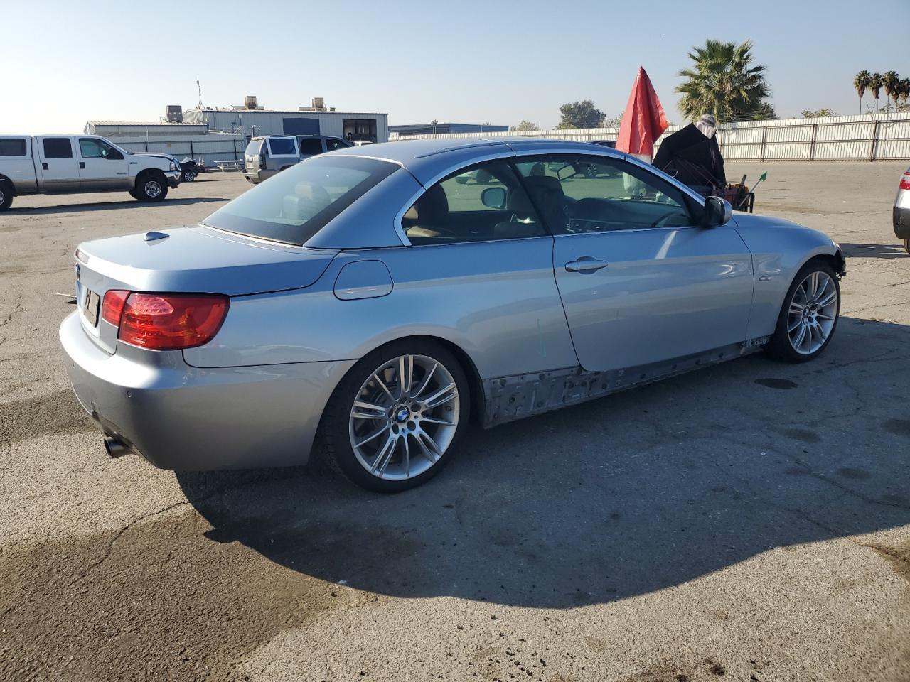 2011 BMW 3 SERIES