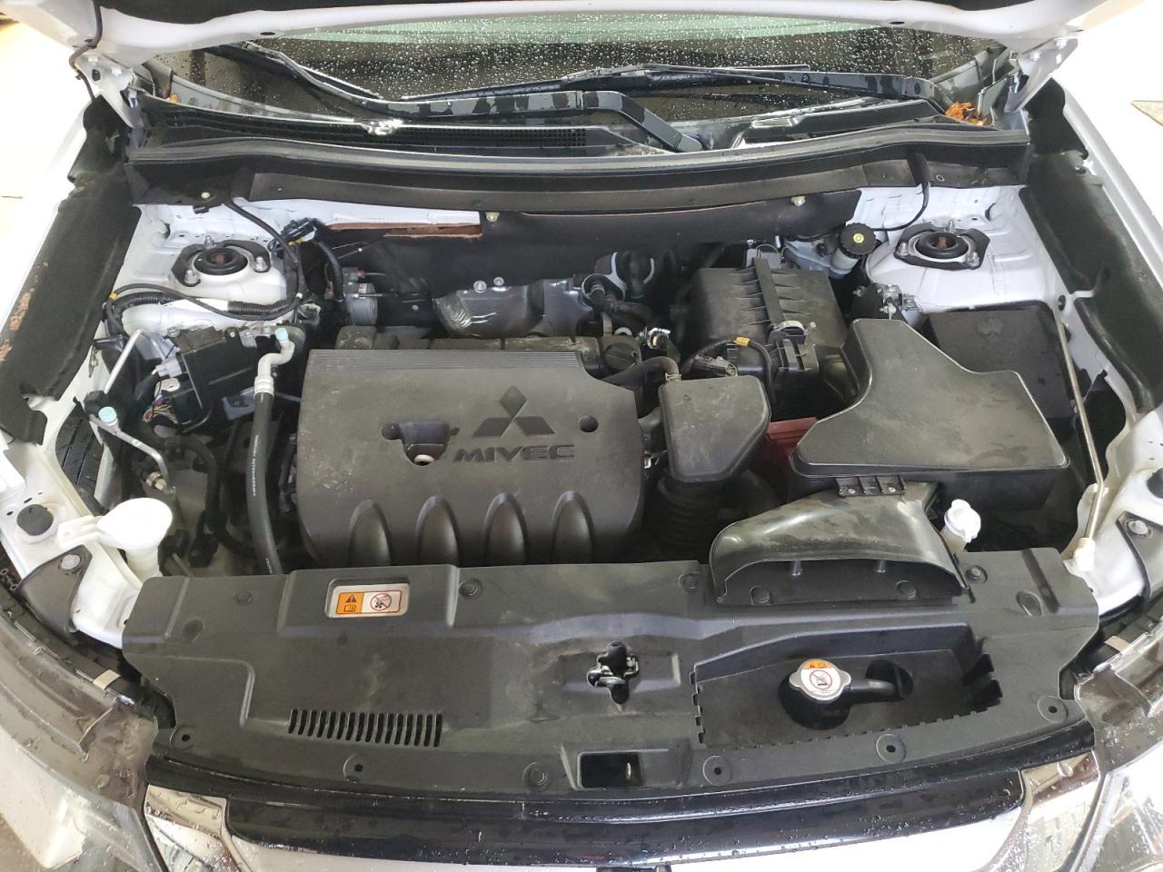 2016 MITSUBISHI outlander