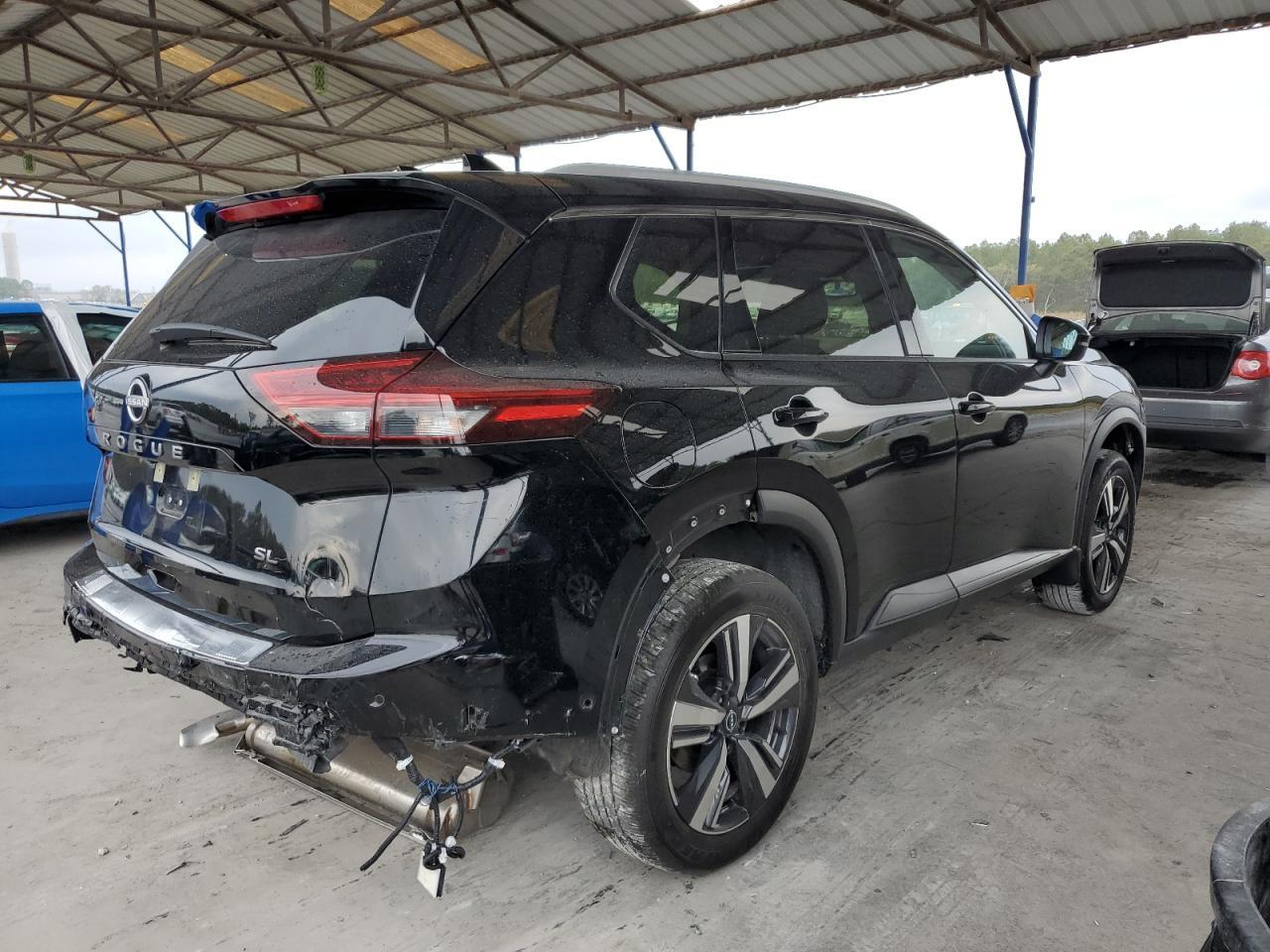 2025 NISSAN ROGUE