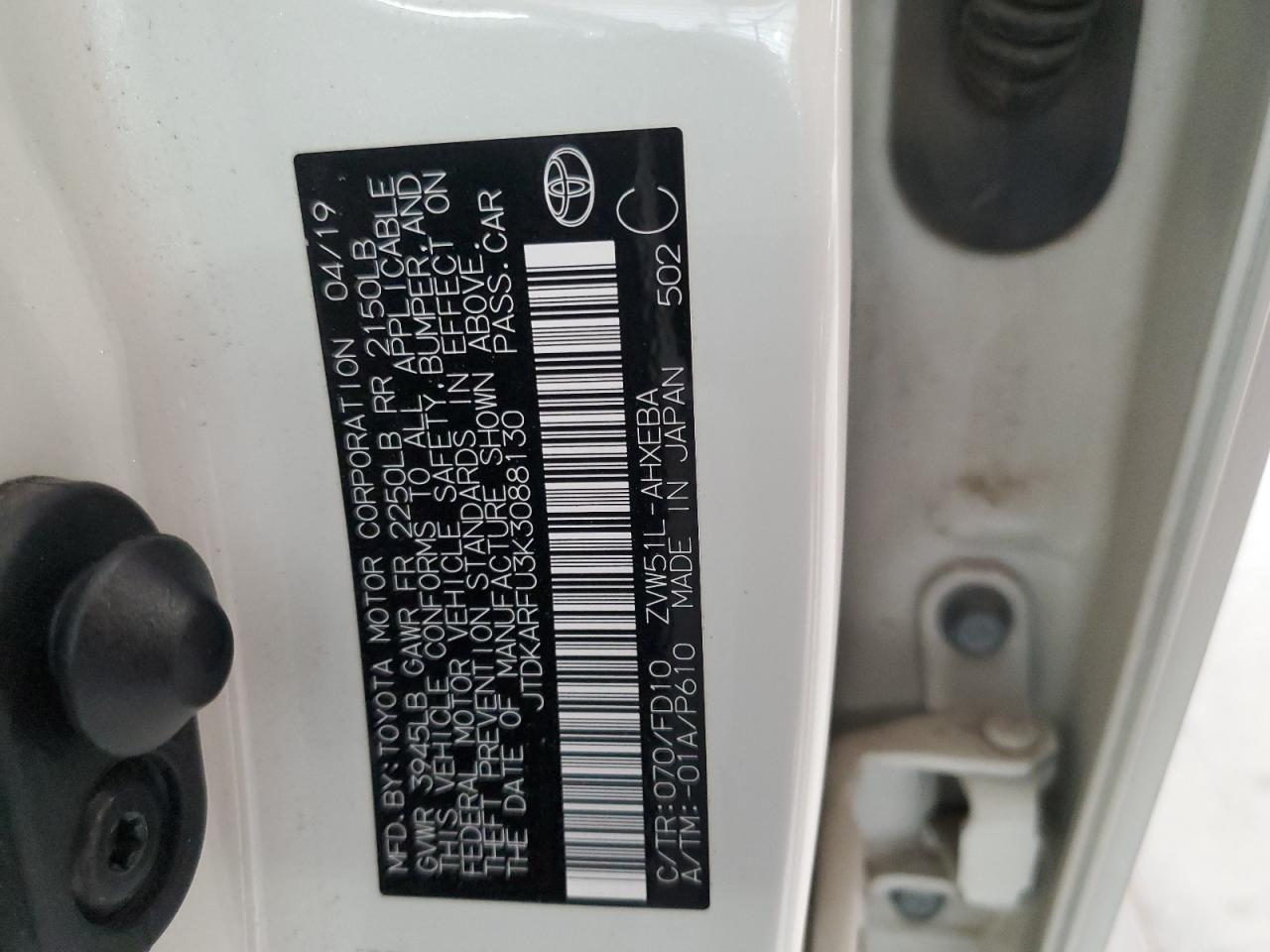 2019 TOYOTA PRIUS