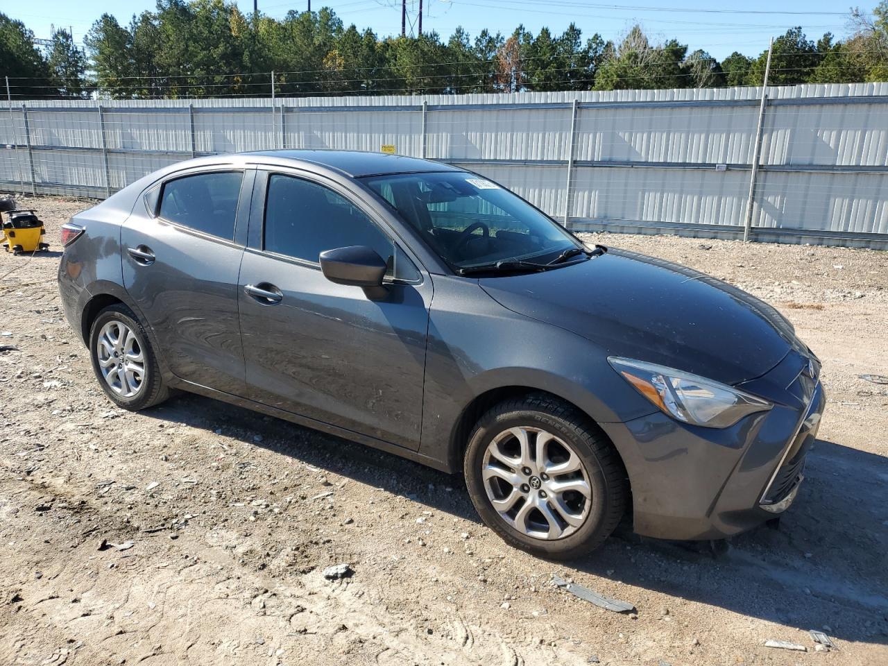2017 TOYOTA YARIS