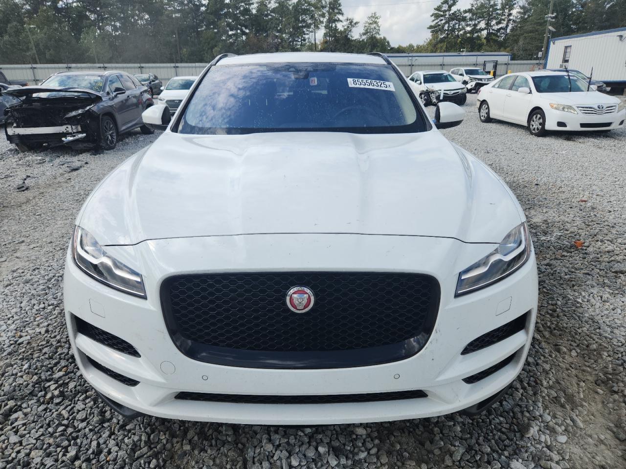 2017 JAGUAR F-Pace