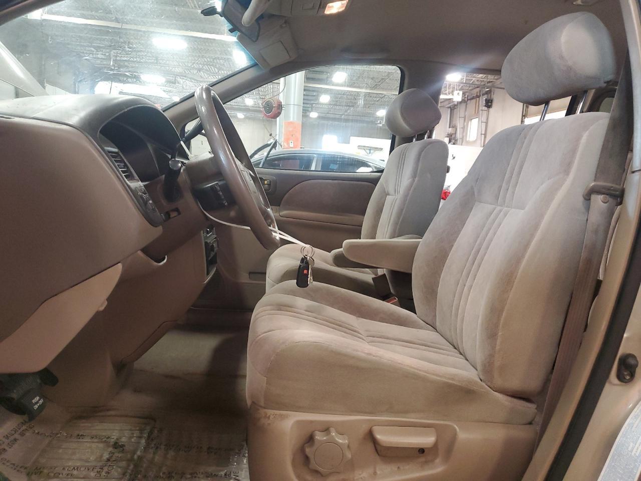 2000 TOYOTA SIENNA