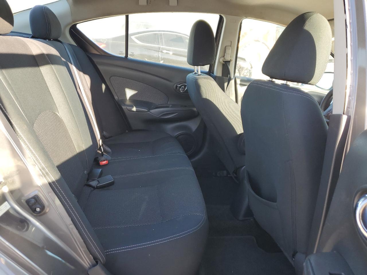2016 NISSAN VERSA