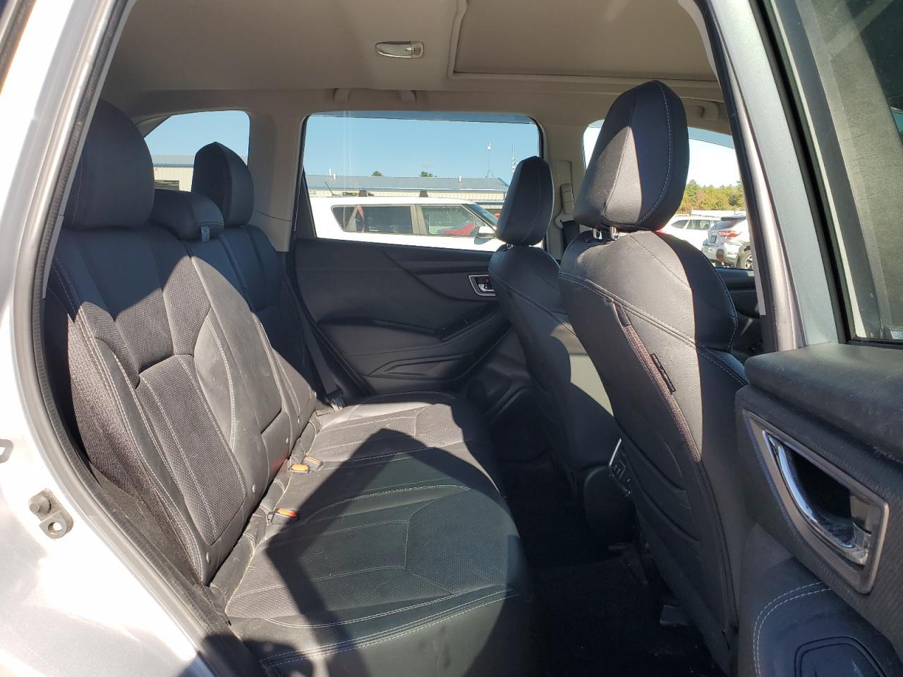 2021 SUBARU FORESTER