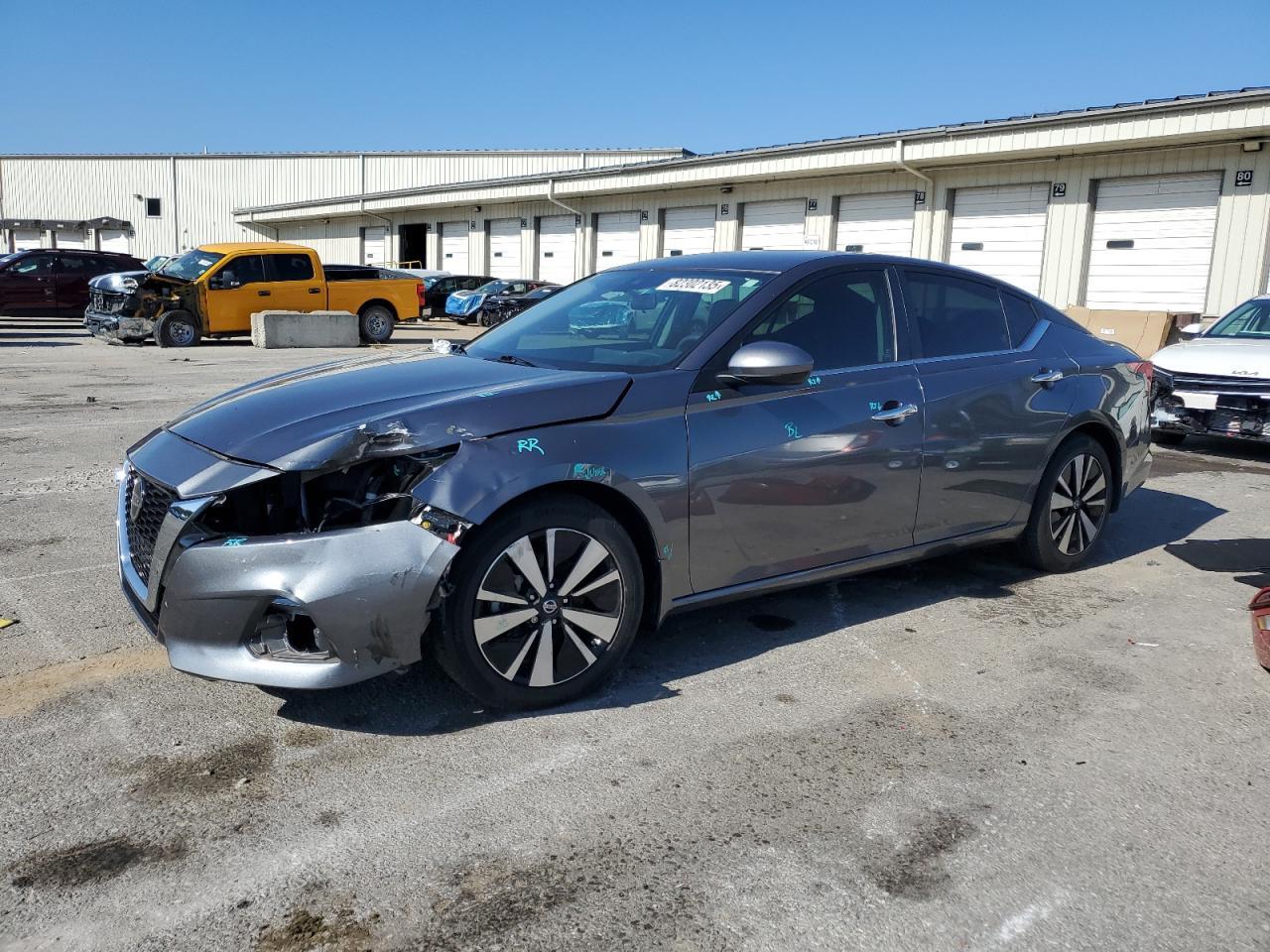 2022 NISSAN ALTIMA
