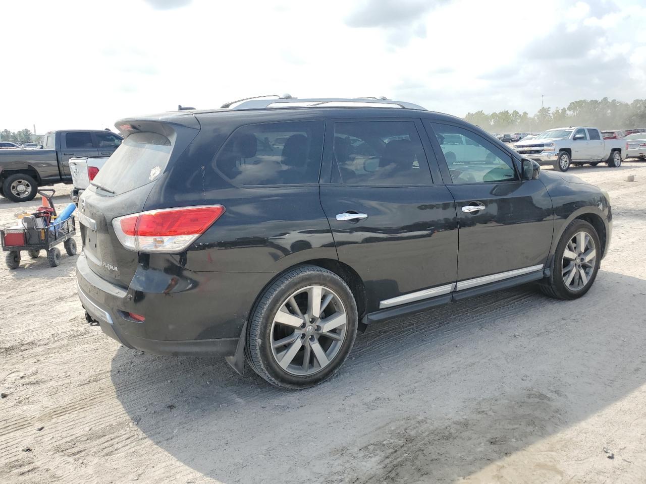 2015 NISSAN PATHFINDER