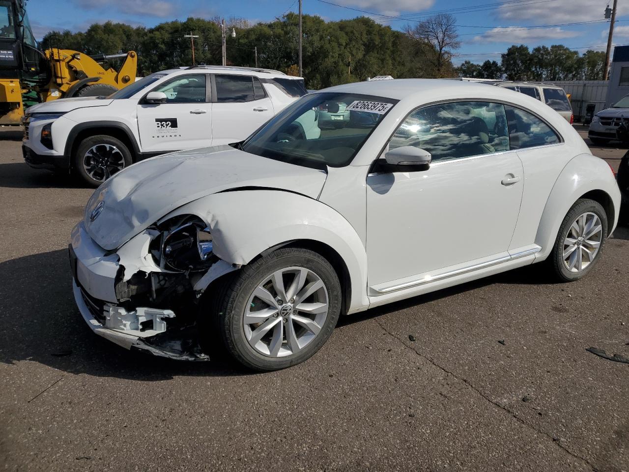 2015 VOLKSWAGEN Beetle