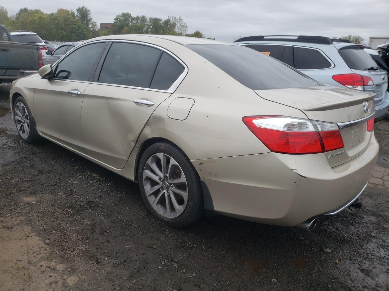 2015 HONDA ACCORD