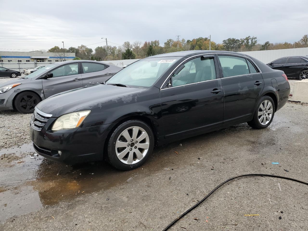 2005 TOYOTA Avalon