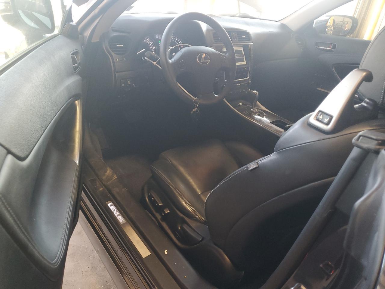 2010 LEXUS Is