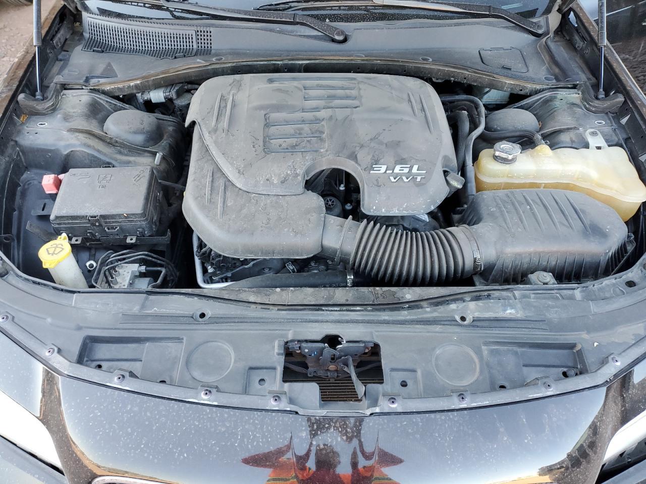 2019 CHRYSLER 300