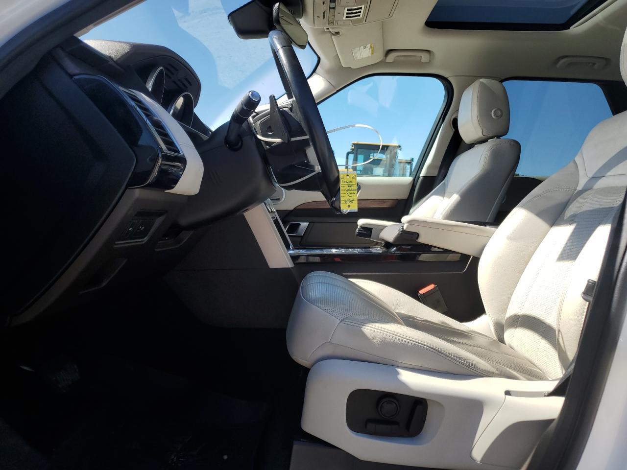 2017 LAND ROVER Discovery