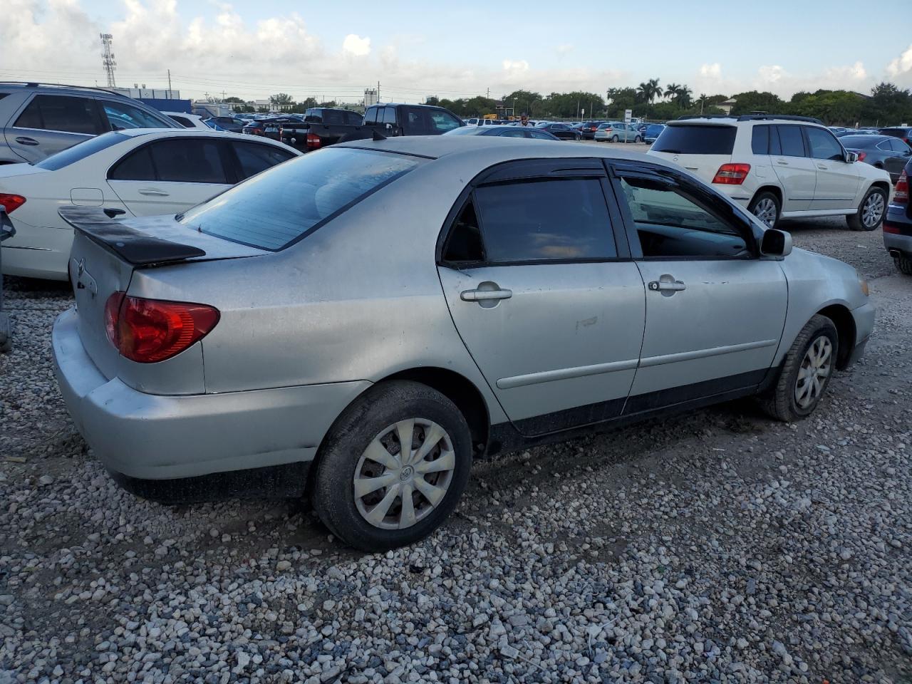 2004 TOYOTA COROLLA