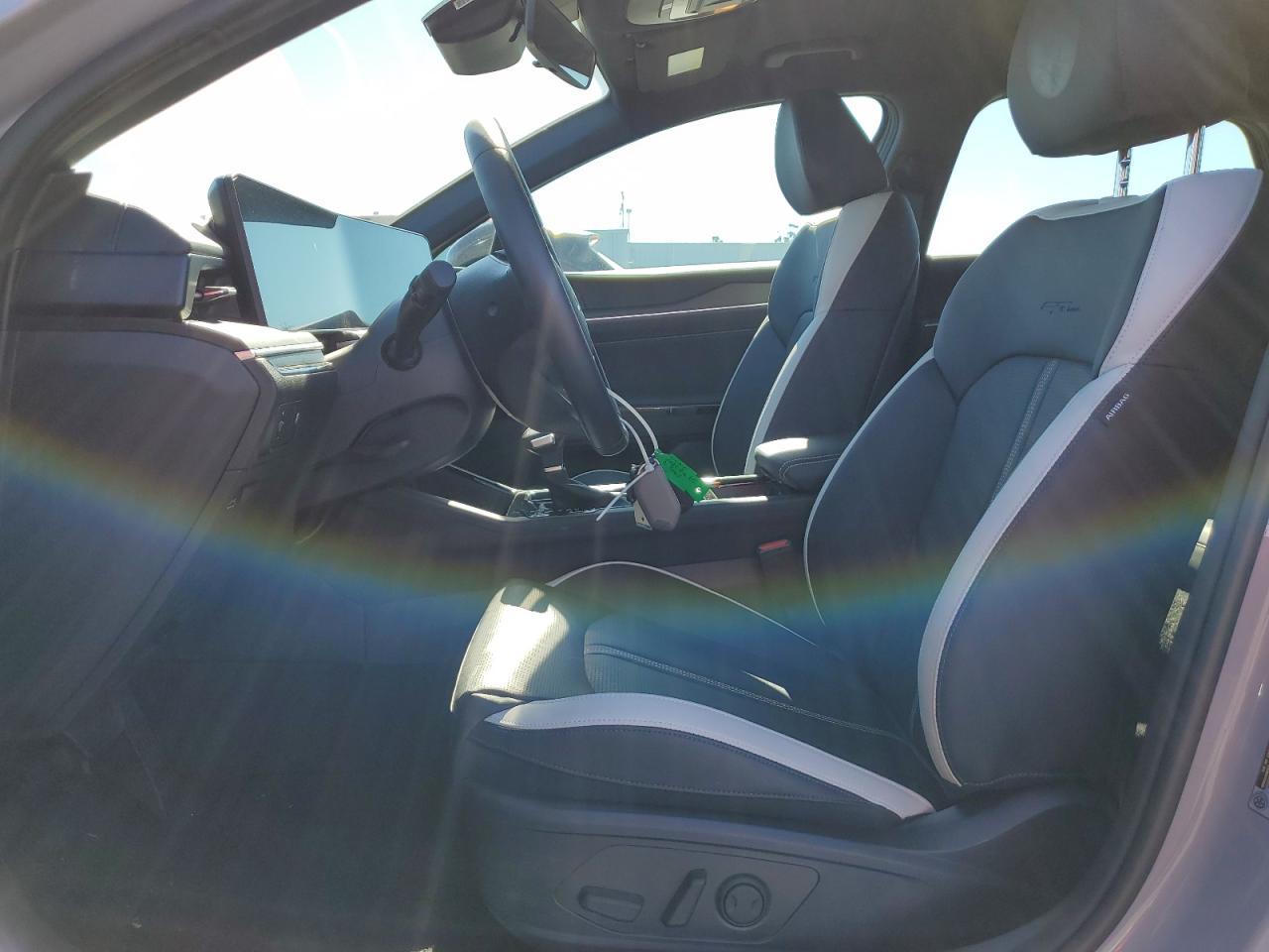 2025 KIA K5