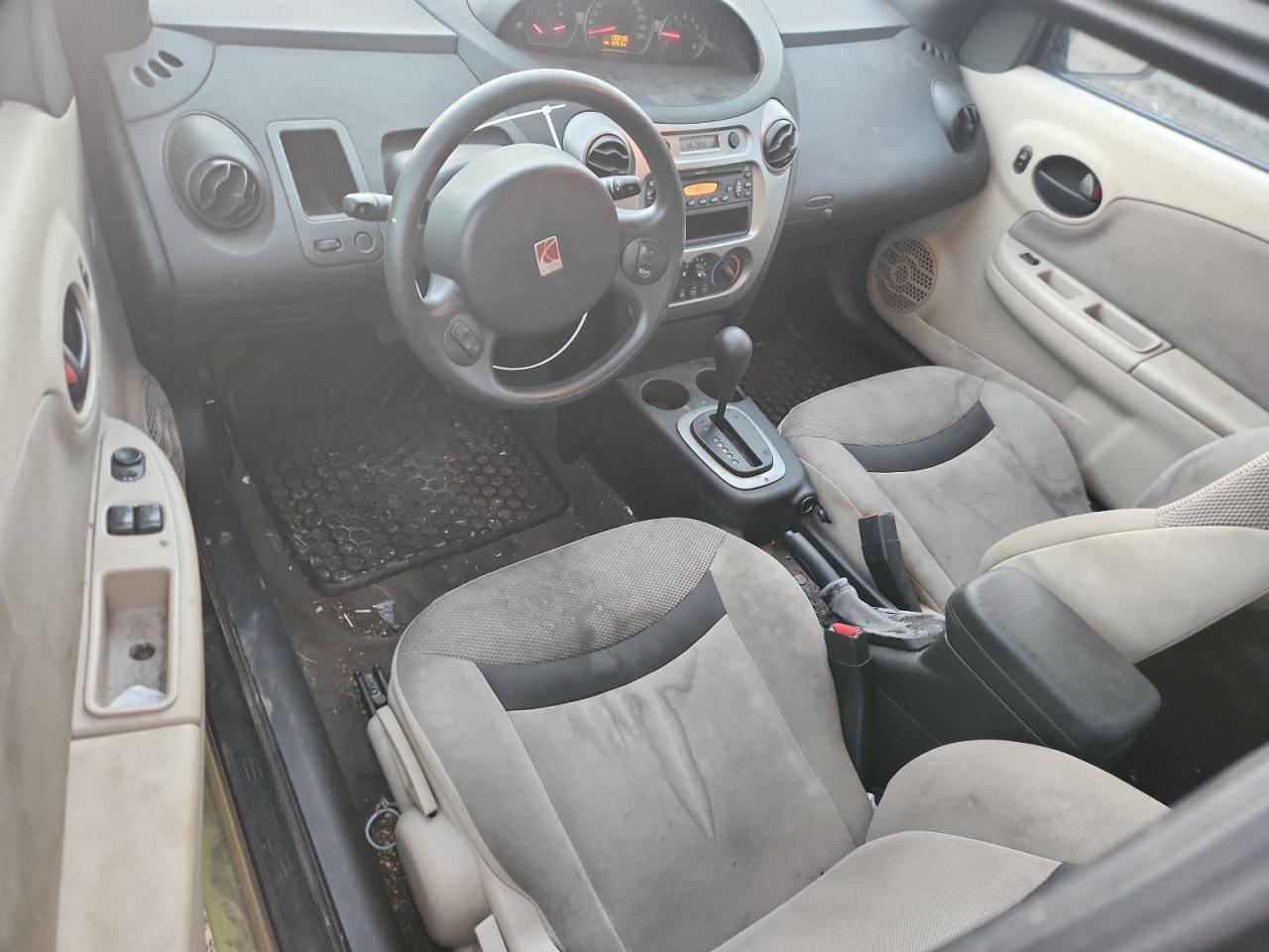 2004 SATURN Ion