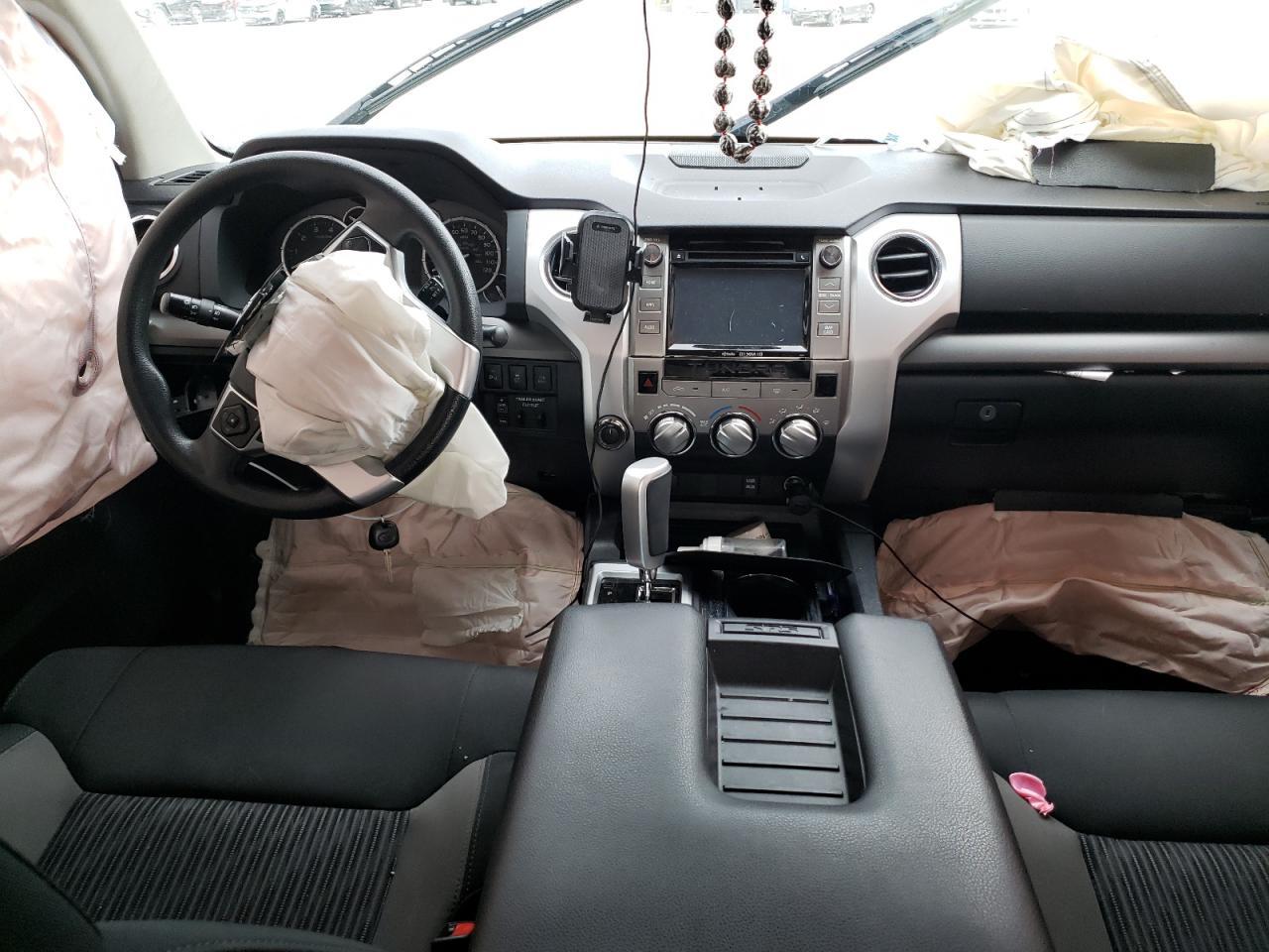 2017 TOYOTA TUNDRA