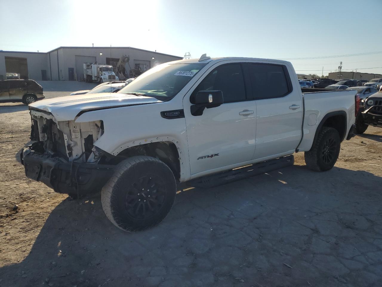 2023 GMC Sierra