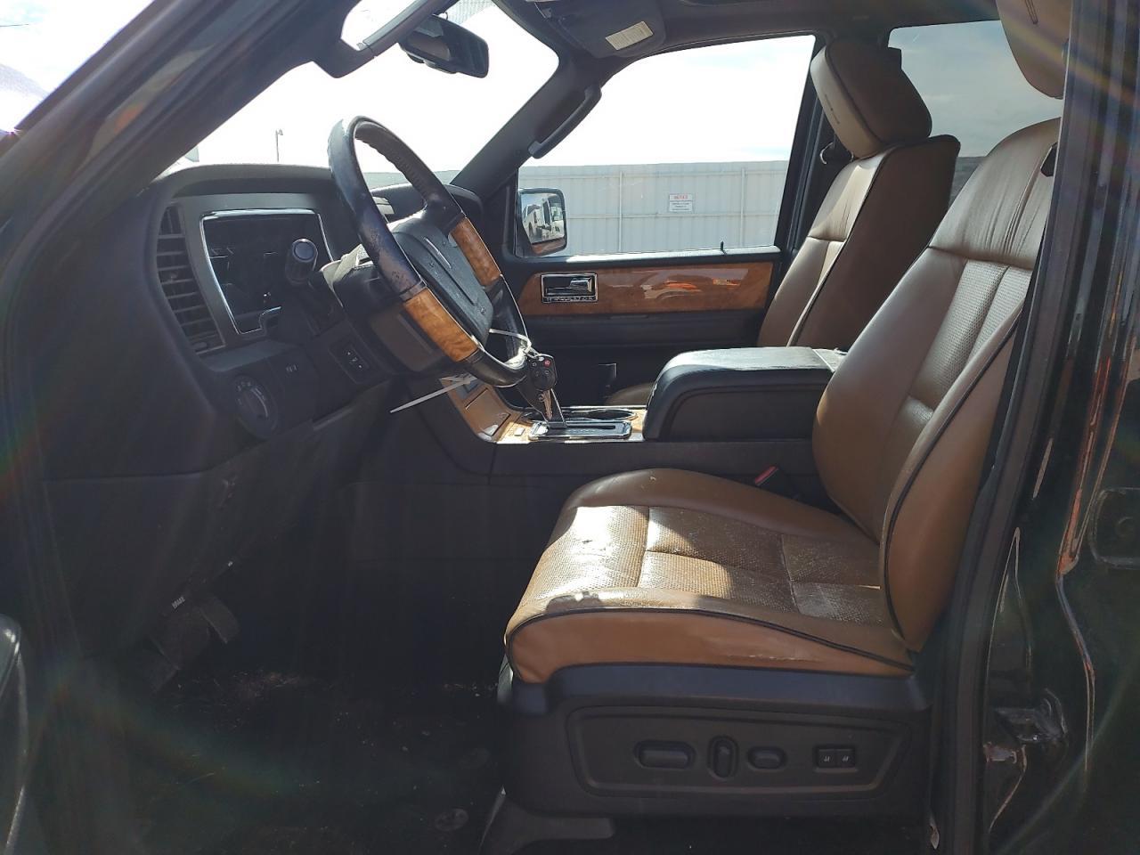2011 LINCOLN Navigator