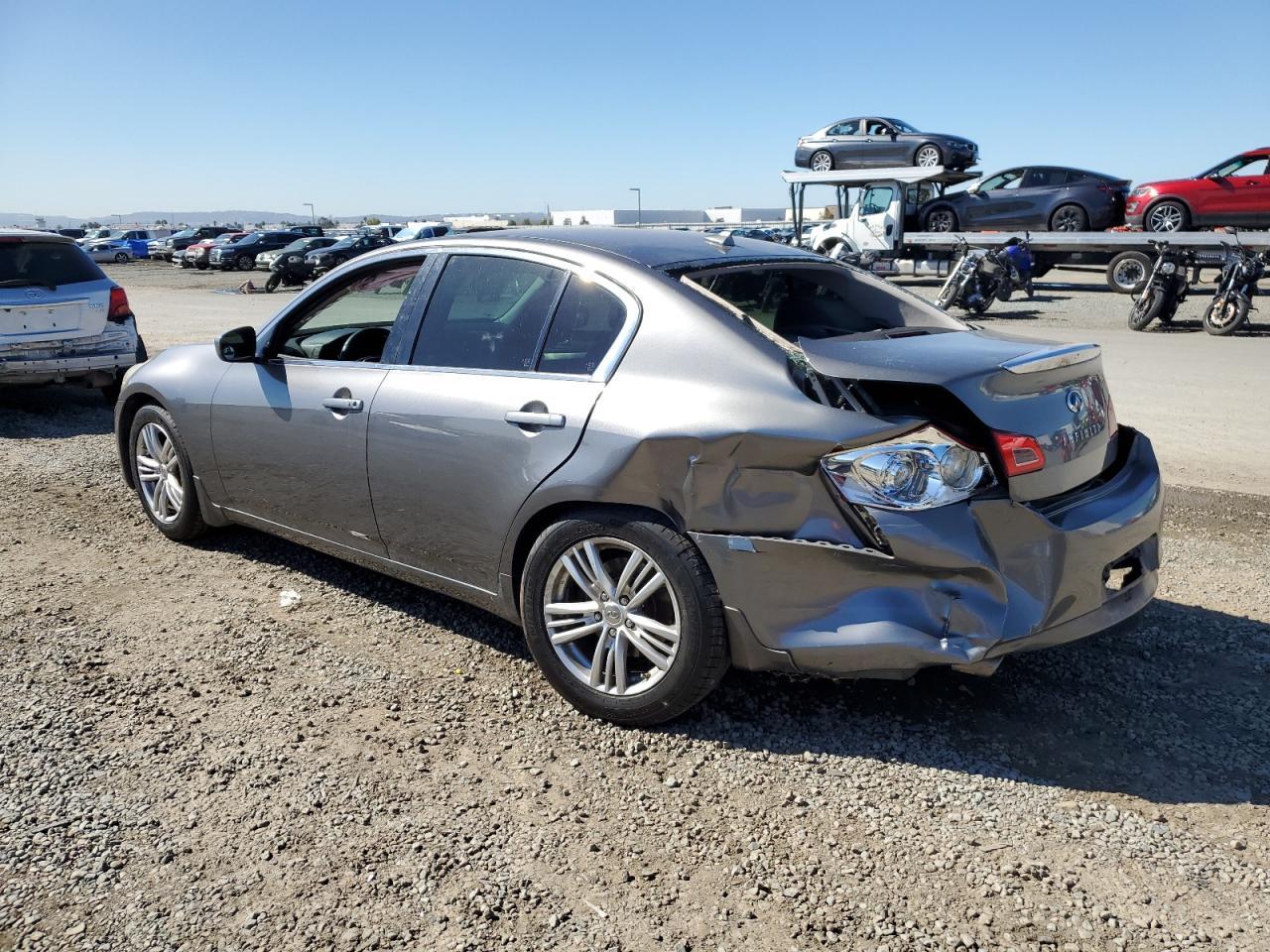 2011 INFINITI G25