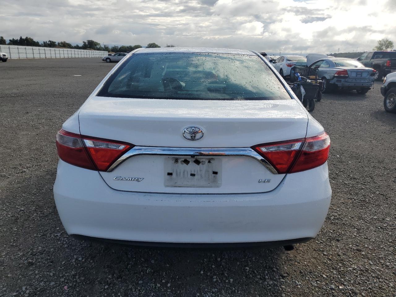 2015 TOYOTA CAMRY