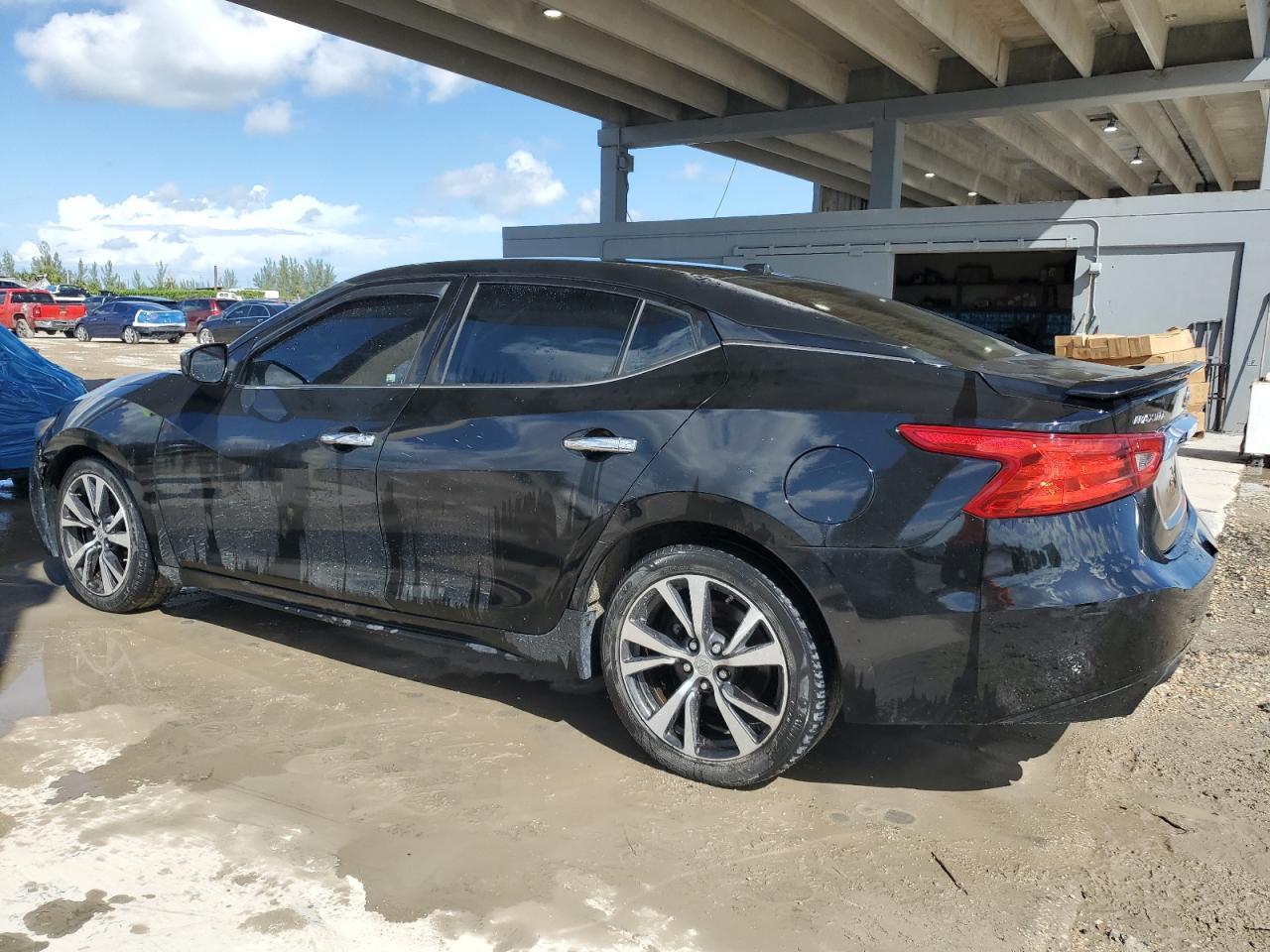 2016 NISSAN Maxima
