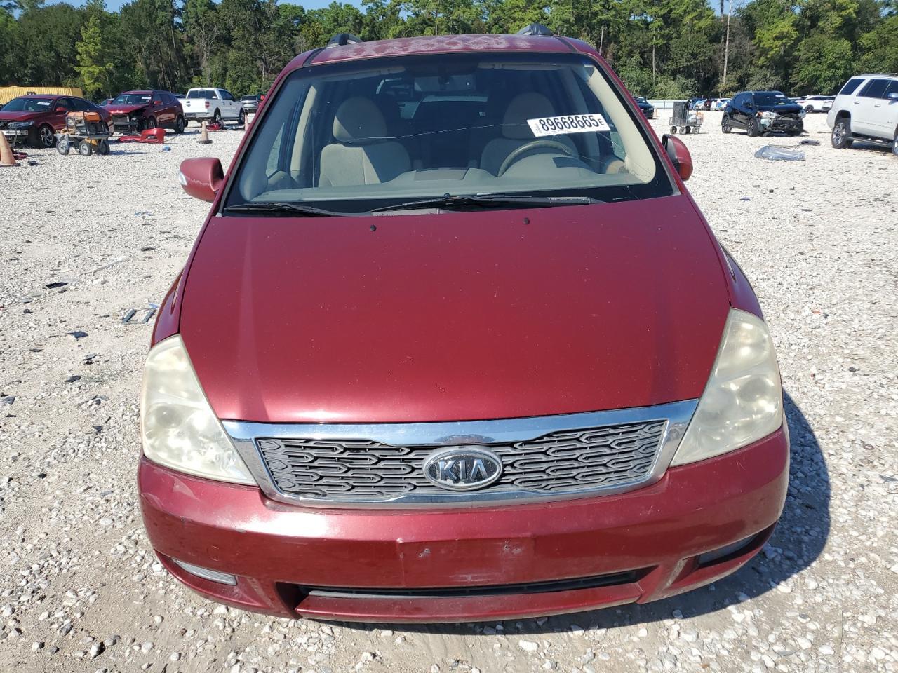 2011 KIA SEDONA