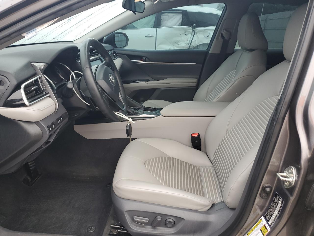 2018 TOYOTA CAMRY